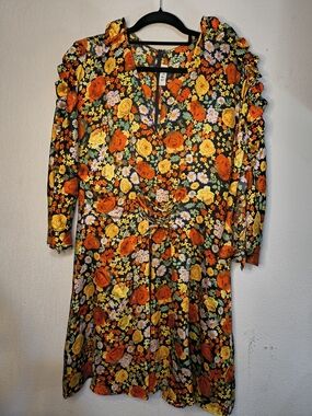 DELFI Collective Size L 100% Silk Floral Mini Dress Ruffle Shoulder
